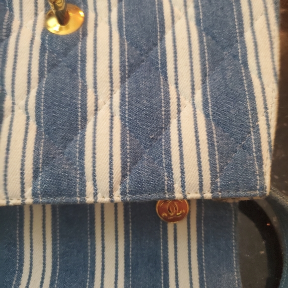 Vintage 1996 Chanel Denim and White valued higher one of a kind - Picture 4 of 5